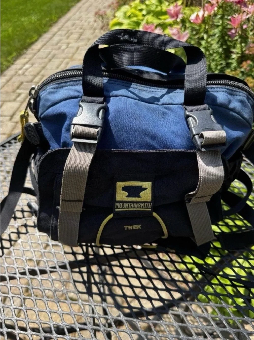 Mountainsmith Trek Navy and Black Hiking Bag with Waist Strap